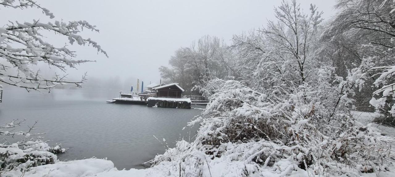 Hausboat "Zivot Na Vode" Lejlighed Bratislava Eksteriør billede